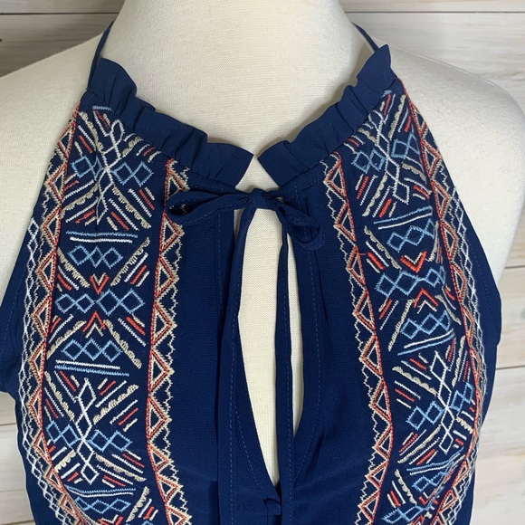 Navy Blue Sleeveless Maxi Dress with Embroidered Detailing and Keyhole Neckline - Picture 4 of 12